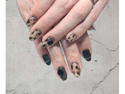 ヒトミネイル(Hitominail)の写真