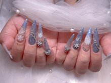 スノーネイルサロン 新宿店(Snow nail salon)/冬雪の結晶ラメリボンイニシャル