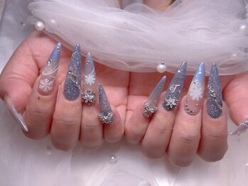 スノーネイルサロン 新宿店(Snow nail salon)/冬雪の結晶ラメリボンイニシャル