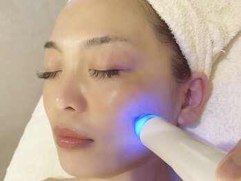 アグライア(Aglaea)の写真/【ウルトラ小顔+炭酸パック付き♪60分¥8,800】フェイスラインをグイッと引き上げ!誰もが憧れる小顔美人へ