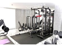 スタジオリット(studio lit)の雰囲気(マシン数が多いので飽きずにトレーニングを続けられます)