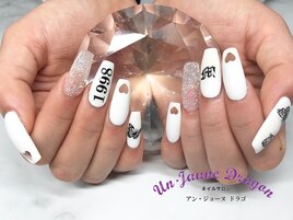 【ロングネイル】ハートパンチ