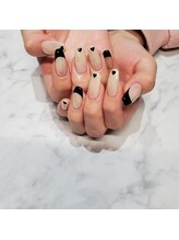 エムズネイル(M's nail)/黒フレンチ