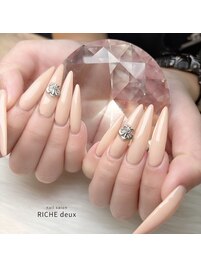 ヌーディクロムネイル