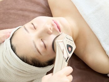 アルセ(arce)/EMS×美容液導入