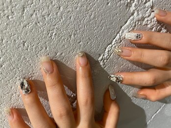 120分アートつけ放題ネイル
