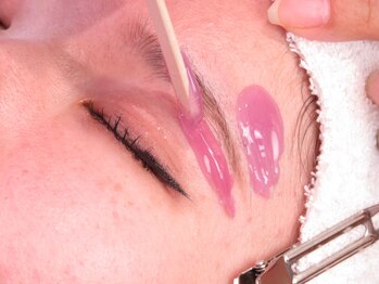 楚々の写真/【目元印象を"華やかに"】ブロウラミネーション×WAX脱毛で理想の美眉◇眉毛を美しい毛流れに!