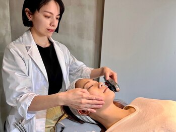 整顔院 武蔵小杉店/表情筋の引き上げ