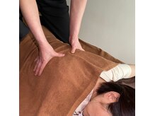 ラーブ リラクゼーション(Rub relaxation)の雰囲気（今の骨格を見極め、歪みを正していきます！）