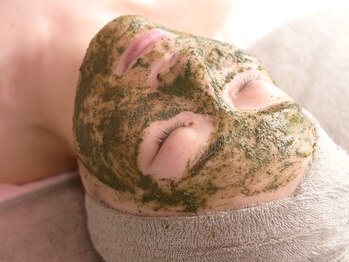 エム(emu)/REVI陶肌トリートメント