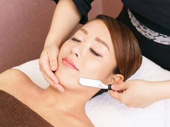 メゾンビューティーフェイス ハービスエント店(Maison Beauty Face)の写真/【8月限定】ゆったり夏のお疲れケアシェービング60分￥12,420→￥9,500お肌ケアでスッキリ☆