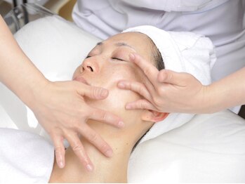 サロン ド ボヌール/フェイシャル