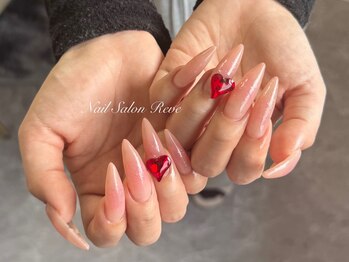 レーヴ(Reve)/チークネイル