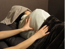 駿河八升 八丁堀店の雰囲気（60分コース～はお背中・肩甲骨を横向きでじっくりほぐします）