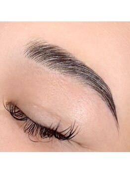 アイラッシュサロンコル(eyelash salon cor)の写真/毛流れを整え、自然で垢抜けた美眉へ♪毎朝のメイクも時短◎