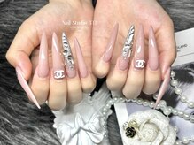 サンサンイチ 関内店(331)/ブランドネイル×シャネル