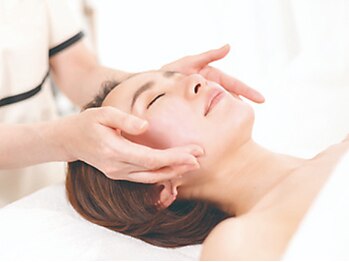 ビアン(BIAN)の写真/毛穴の奥に潜む汚れが、肌トラブルの原因に。定期的な毛穴クレンジングで、素肌力を高める美肌習慣を♪