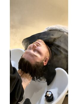 シーム 南堀江店(SEAM)の写真/【男性も通いやすい落ち着いた空間】深層筋までゆるめる本格ウェットヘッドスパで、疲れをリセット。