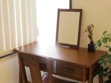 キッズスペースも完備☆お出かけ前のお化粧直しも可能♪