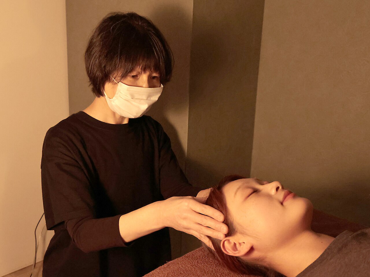 2番人気【眼精疲労に】　全身マッサージ50分+頭、眼周り20分6,000円→5,700円