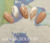 ブドワール(.BOUDOIR)