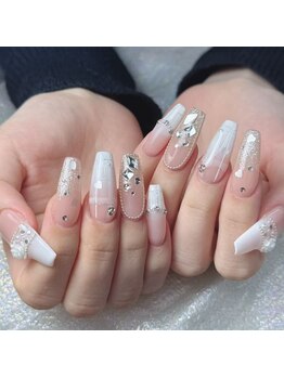 クイーンズビューティーサロン 歌舞伎町店(Queen's beauty salon)の写真/【人気No.1】チップで理想の長さ&アートを思いのままに◎10本アートやり放題(新規¥13680/リピーター¥13980)