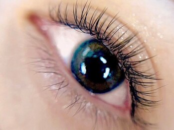 ノンチェ 大阪梅田店(Nonche)の写真/【まつエクで自然なボリュームと長さが欲しい】毎朝メイクいらずのパッチリEYEを手に入れる♪