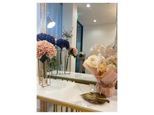 キュララ(KYURARA)の雰囲気(店内はとっても明るい雰囲気!フェイシャル後のメイクも大好評◎)