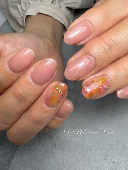 ルーチェ ドゥエ ネイル(LUCHE Due Nail)の写真/派手に出来ないけど可愛い！大人女子に贈る、デザイン性あるシンプルネイル体験◎