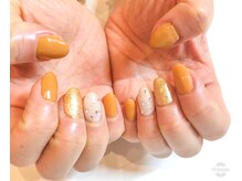 アールエム(Rm)/くすみイエローネイル