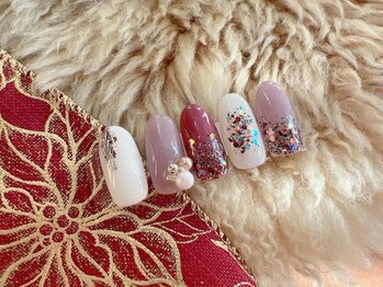 ミテソロ(mi tesoro)/2024年1月定額ネイル 7700