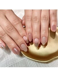 シンプルカラーネイル