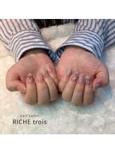 リッシュ トロワ(RICHE trois)/リボンネイル