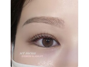 アンフルール 銀座店(Une fleur)/【ラッシュリフト×アイブロウ】