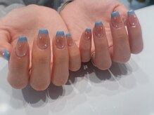 merak:の雰囲気(チーク×フレンチネイル)