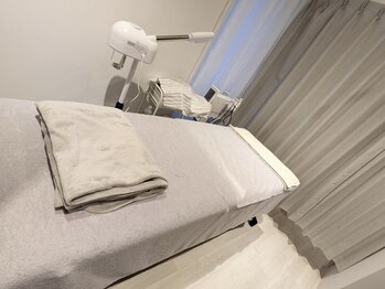 ブリリア モア(Brillia Moi)の写真/【完全個室で通いやすい♪】骨盤底筋トレーニングチェアで男性特有のデリケートなお悩みも根本から改善