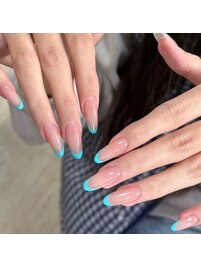 カラフルフレンチネイル