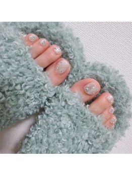モアナ マイネイル(moana my nail)の写真/サンダルが似合う大人女性へ、洗練されたフットネイルを♪デザインのご相談も◎