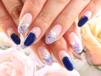 クリスタルネイル イオンモール広島府中店(CRYSTAL NAIL)/ツイード×変形フレンチ