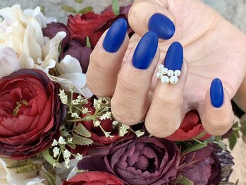 サロンドフォーエイチ(salon de 4H)/マットブルーネイル