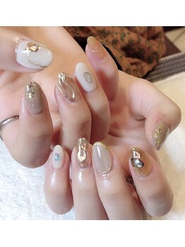 ジェイノヴァール(Jnovart)/