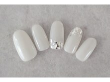 スリー 自由が丘(THREE)/シンプル定額☆ホワイトスター☆