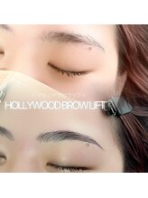 カラット 鵜沼店(Carat)/ハリウッドブロウリフト