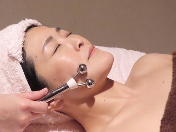 モア ビューティー(MORE beauty)の写真/短期間で納得の効果！気になるフェイスラインを引締め、憧れの小顔に◎乾燥ケアで潤いたっぷりのお肌へ☆