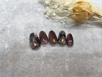 ネイル バズ(NAIL BUZZ)/初回ソフトジェルオフ込11000円