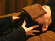 asian relaxation villa 鹿嶋店/施術風景（ヘッドスパ）