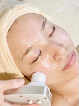 クオレ(salon)の写真/【女性専用】エリア希少のエレクトロポレーション導入店！深層まで美容液を浸透させツルツルのお肌を実現◇