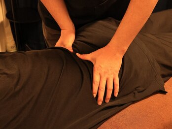 ネクストラボ(Next labo)の写真/繰り返す腰痛や突然の腰の違和感に◆500人以上の高齢者施術経験＋動作指導歴で痛み予防まで見据えた施術を