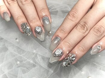 ジョアアンジェ 上本町店(joieange)/埋め尽くし ビジュー 冬ネイル