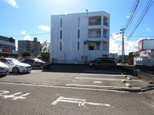 ルスリール(Le sourire)/建物裏